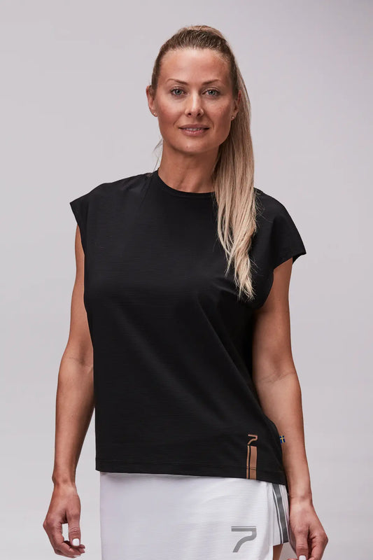 Svvart Loose fit padel top framifrån